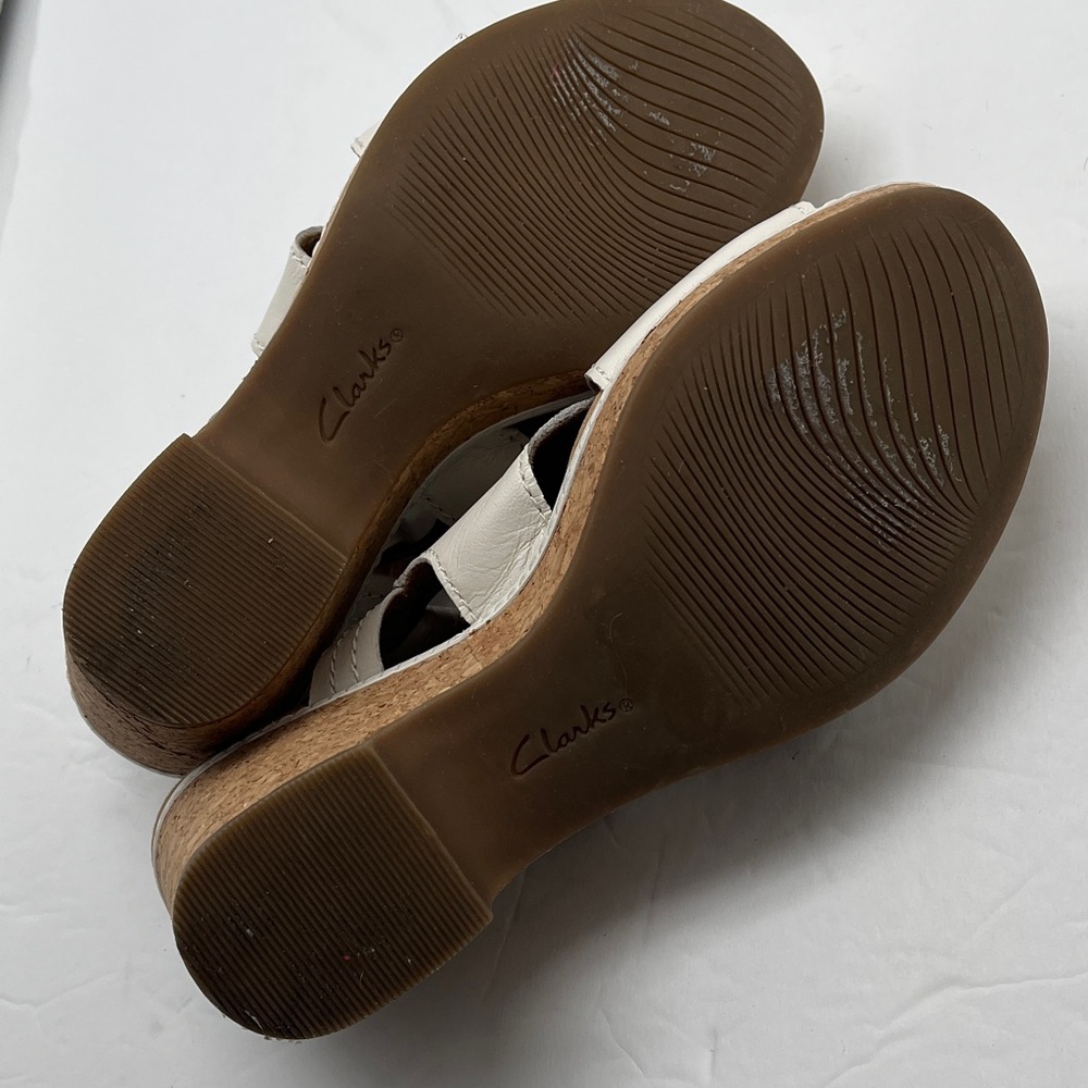 Clarks Leather Wedge Sandals Open Toe Women's 6.5 White Comfort - Picture 15 of 16